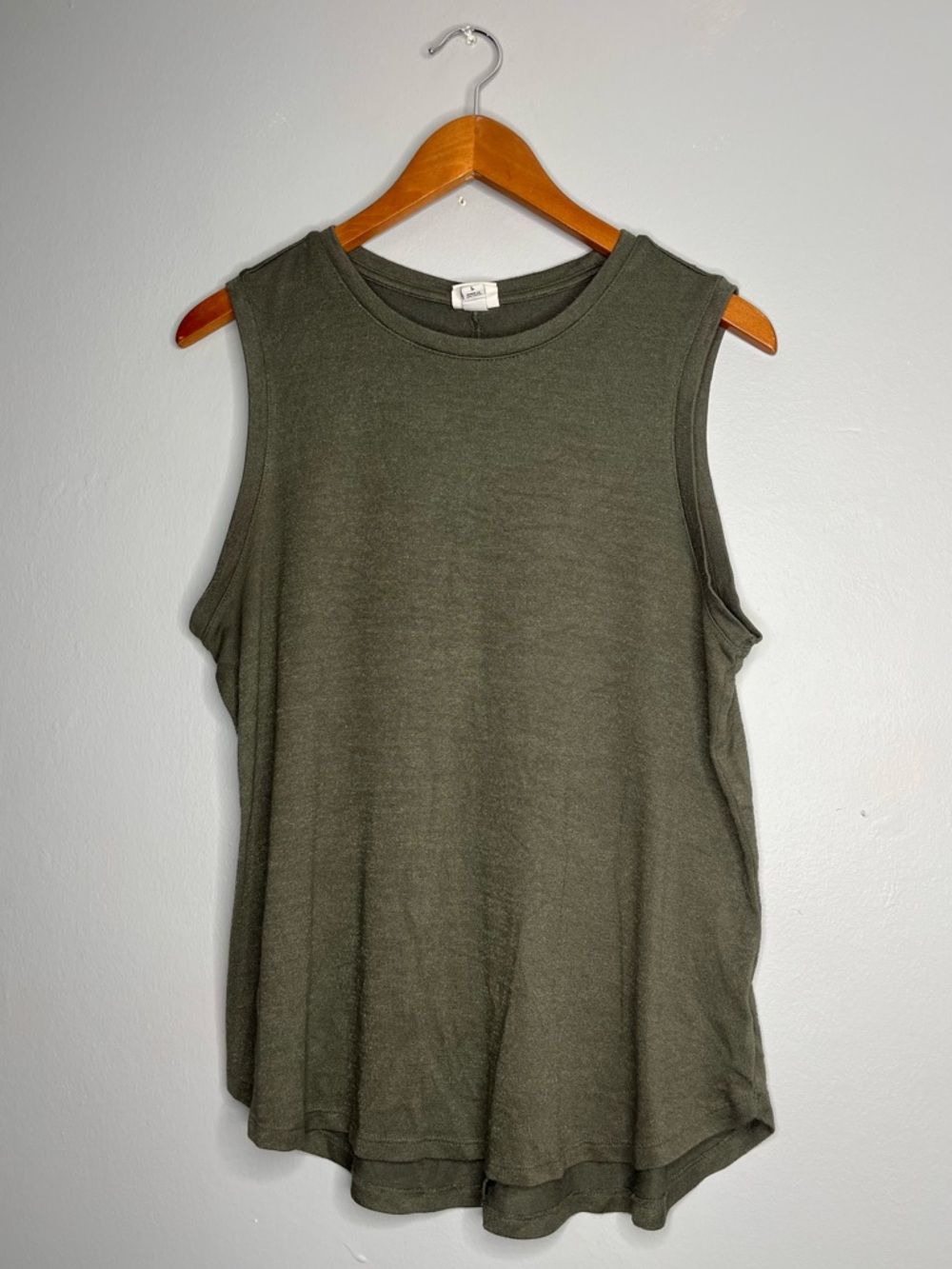 A New Day Lagenlook Olive Green Sleeveless Flowy Knit Tank Sleeveless Top